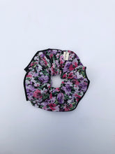 Load image into Gallery viewer, FLOWER MARKET SCRUNCHIES