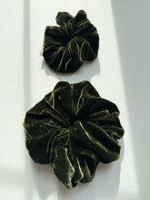 Load image into Gallery viewer, 2025 SILK VELVET SCRUNCHIES