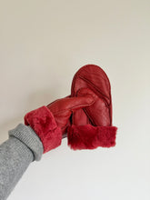 Load image into Gallery viewer, 2025 SHEARLING MITTENS