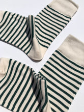 Load image into Gallery viewer, COLOR STRIPE SOCKS