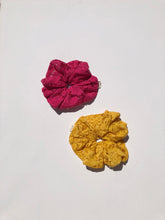 Load image into Gallery viewer, LACE SCRUNCHIES - fruits market