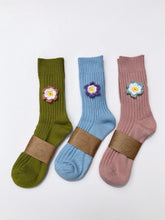 Load image into Gallery viewer, CROCHET DAFFODILS COTTON SOCKS