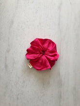 Load image into Gallery viewer, PURE LINEN SCRUNCHIES - rose
