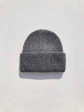 Load image into Gallery viewer, CHUNKY WOOL BEANIE