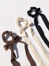 Load image into Gallery viewer, COTTON POPLIN BOW SCRUNCHIES