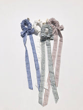 Load image into Gallery viewer, STRIPE BOW SCRUNCHIES