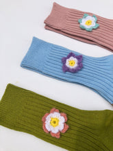 Load image into Gallery viewer, CROCHET DAFFODILS COTTON SOCKS