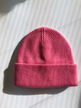 Load image into Gallery viewer, MERINO WOOL BEANIE - double layer