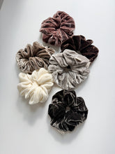 Load image into Gallery viewer, 2025 VELVET SCRUNCHIES - neutral