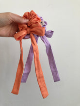 Load image into Gallery viewer, PURE LINEN BOW SCRUNCHIES