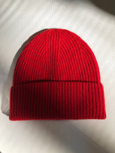 Load image into Gallery viewer, MERINO WOOL EVERYDAY BEANIES - Crystal bright