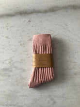 Load image into Gallery viewer, RIBBED COTTON HIGH SOCKS - pastel