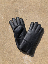 Load image into Gallery viewer, LEATHER SHEARLING GLOVE