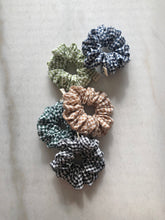 Load image into Gallery viewer, MINI GINGHAM SCRUNCHIES - neutral