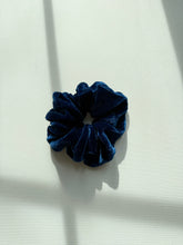 Load image into Gallery viewer, 2025 SILK VELVET SCRUNCHIES