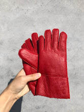 Load image into Gallery viewer, LEATHER SHEARLING GLOVE