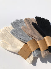 Load image into Gallery viewer, FUZZY WOOL SCREEN TOUCH GLOVE