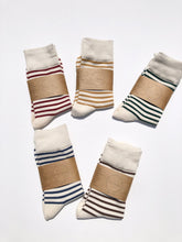 Load image into Gallery viewer, COLOR STRIPE SOCKS