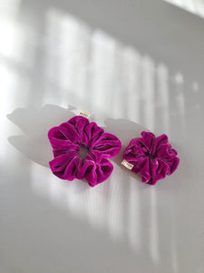 SILK VELVET SCRUNCHIES - crystal bright