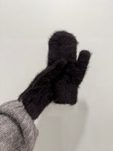 Load image into Gallery viewer, FLUFFY ANGORA MITTENS - neutral