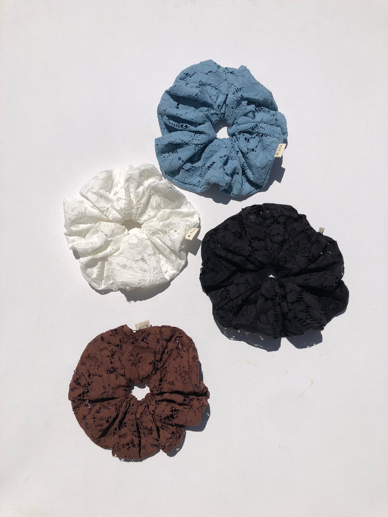 LACE SCRUNCHIES - land