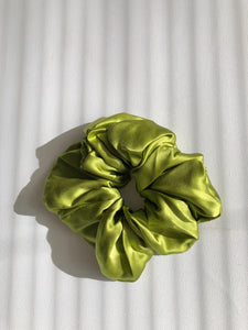 Pre - order PURE SILK SCRUNCHIES