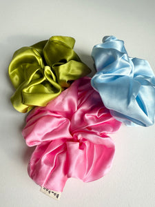 2025 PURE SILK SCRUNCHIES