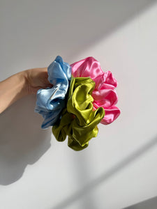 2025 PURE SILK SCRUNCHIES