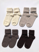 Load image into Gallery viewer, CANADA MERINO SOCKS