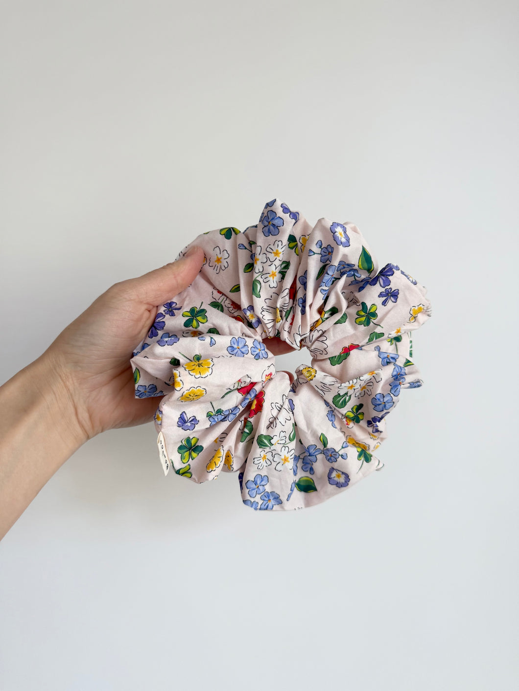 FLORENCE SCRUNCHIES