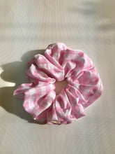 Load image into Gallery viewer, GINGHAM SCRUNCHIES - snow pastel