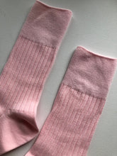 Load image into Gallery viewer, COMBED COTTON HIGH SOCKS