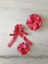 Load image into Gallery viewer, PURE LINEN SCRUNCHIES - watermelon