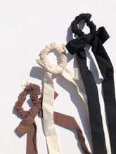 Load image into Gallery viewer, COTTON POPLIN BOW SCRUNCHIES