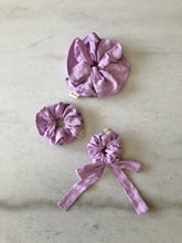 Load image into Gallery viewer, PURE LINEN SCRUNCHIES - lavender
