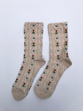 Load image into Gallery viewer, ROSES GARDEN SOCKS
